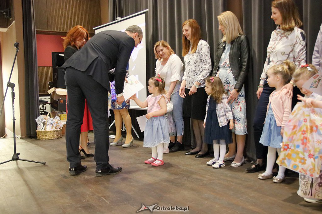 Przedszkolni poeci nagrodzeni po raz siódmy [07.05.2019] - zdjęcie #68 - eOstroleka.pl