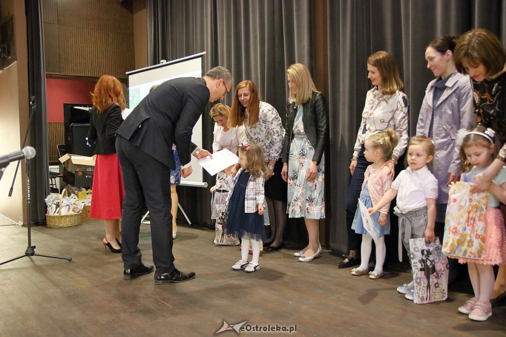 Przedszkolni poeci nagrodzeni po raz siódmy [07.05.2019] - zdjęcie #69 - eOstroleka.pl