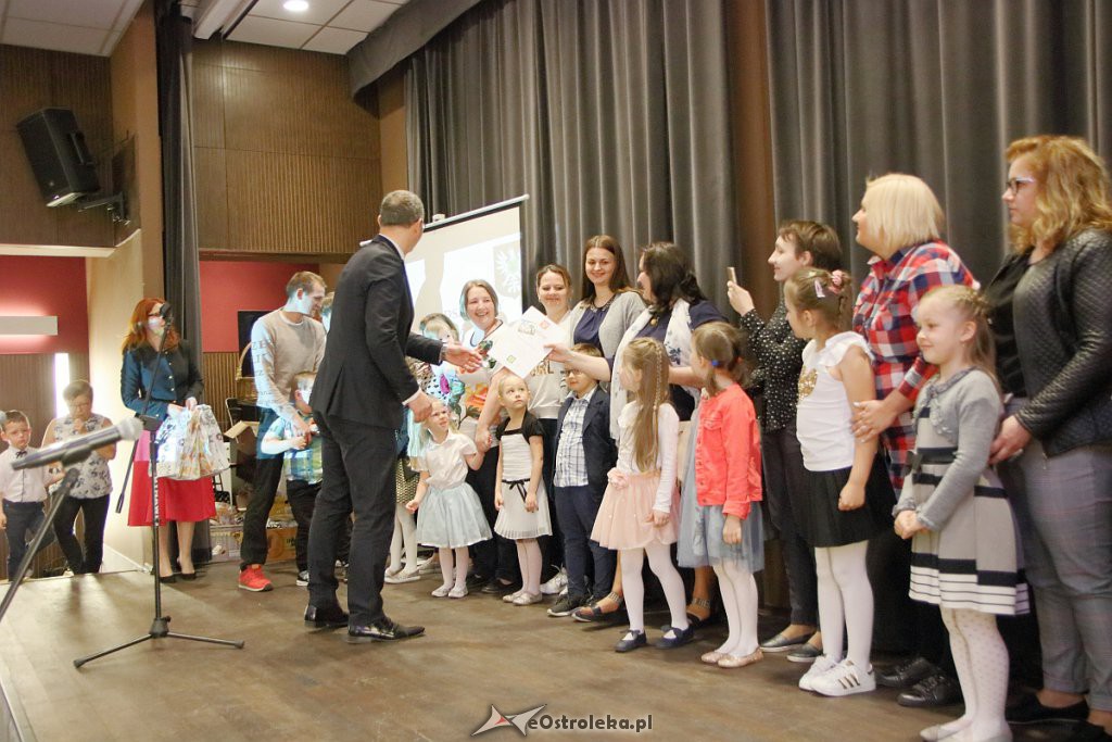 Przedszkolni poeci nagrodzeni po raz siódmy [07.05.2019] - zdjęcie #71 - eOstroleka.pl