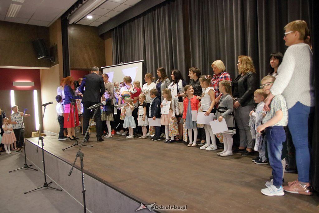 Przedszkolni poeci nagrodzeni po raz siódmy [07.05.2019] - zdjęcie #78 - eOstroleka.pl