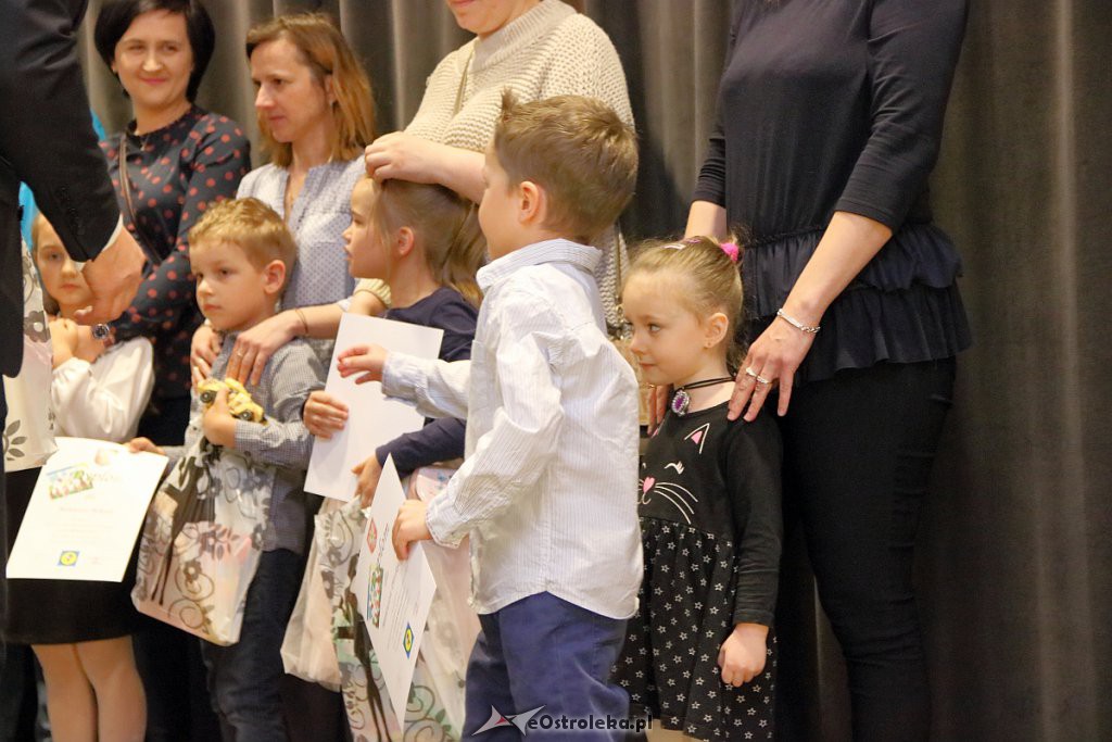 Przedszkolni poeci nagrodzeni po raz siódmy [07.05.2019] - zdjęcie #85 - eOstroleka.pl