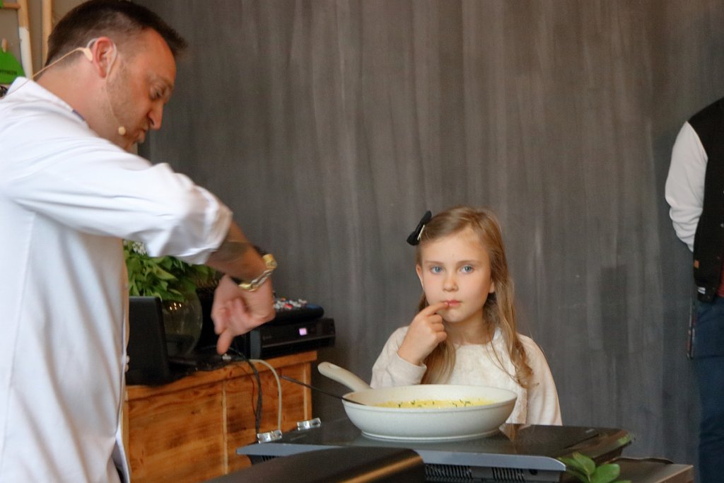 Pokaz gotowania w wykonaniu mateusza Gesslera [10.05.2019] - zdjęcie #30 - eOstroleka.pl