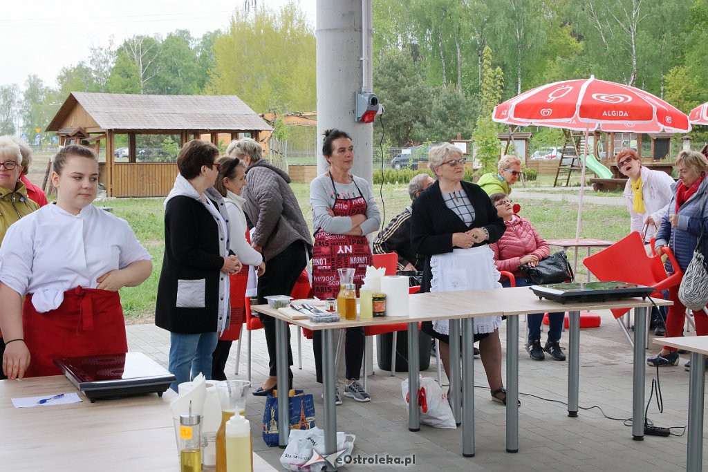 Międzypokoleniowe zmagania kulinarne w Multimedialnym Centrum Natura [10.05.2019] - zdjęcie #6 - eOstroleka.pl