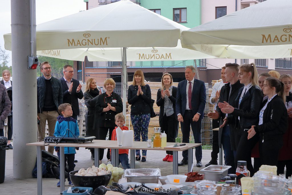 Międzypokoleniowe zmagania kulinarne w Multimedialnym Centrum Natura [10.05.2019] - zdjęcie #15 - eOstroleka.pl