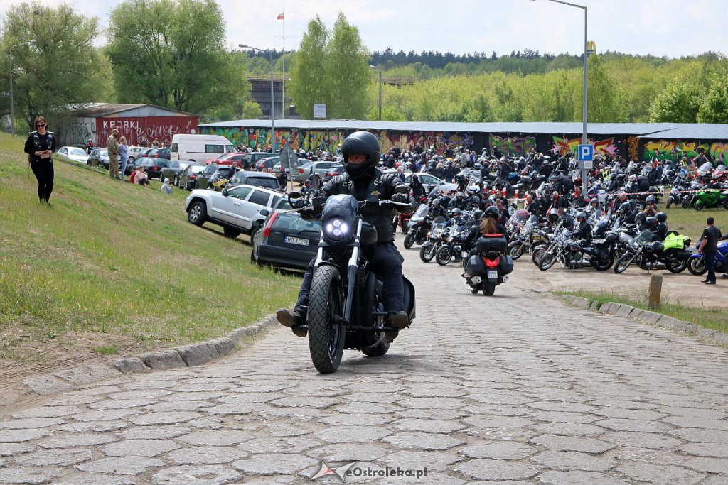 Rozpoczęcie sezonu motocyklowego i parada ulicami miasta [11.05.2019] - zdjęcie #70 - eOstroleka.pl