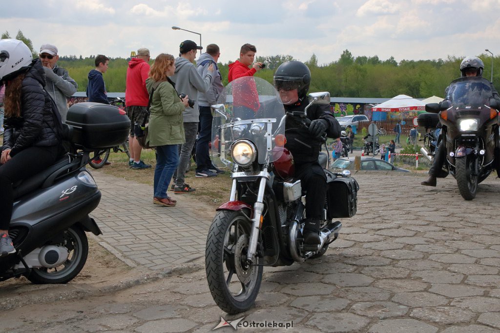 Rozpoczęcie sezonu motocyklowego i parada ulicami miasta [11.05.2019] - zdjęcie #99 - eOstroleka.pl