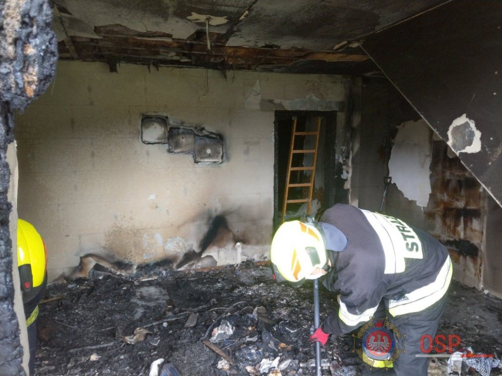 Pożar domu w Łączkach [06.07.2019] - zdjęcie #12 - eOstroleka.pl