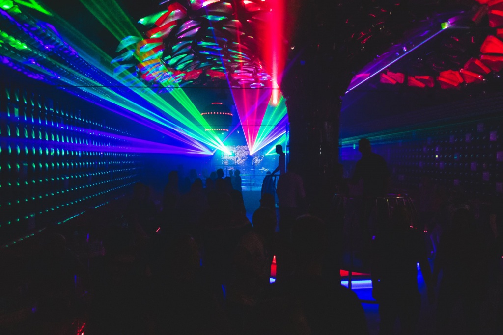 Laserowe Show w Clubie Ibiza Zalesie [16.10.2019] - zdjęcie #19 - eOstroleka.pl