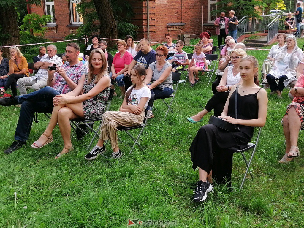 „Wojtki grają” – wokaliści ze Studia Piosenki w programie „Kochać… łatwo powiedzieć” [17.07.2020] - zdjęcie #12 - eOstroleka.pl