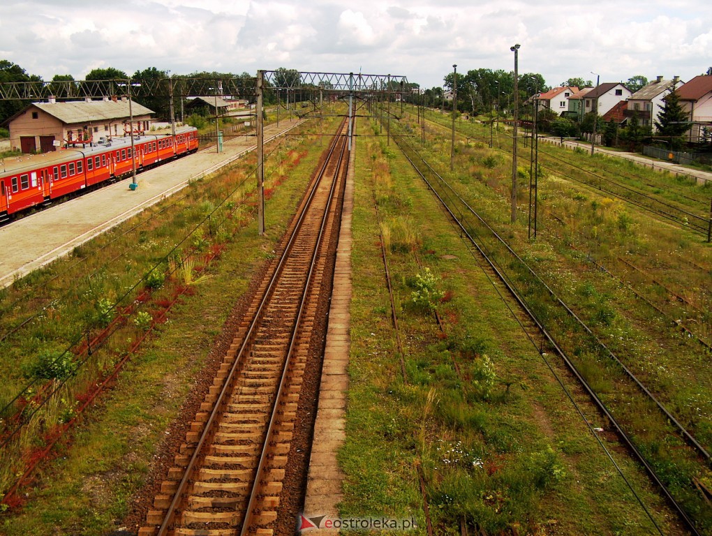 Dworzec kolejowy w Ostrołęce - 2004 r. - zdjęcie #5 - eOstroleka.pl