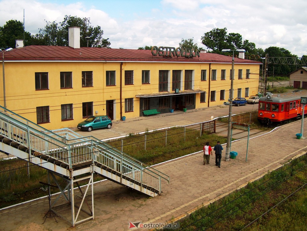 Dworzec kolejowy w Ostrołęce - 2004 r. - zdjęcie #8 - eOstroleka.pl