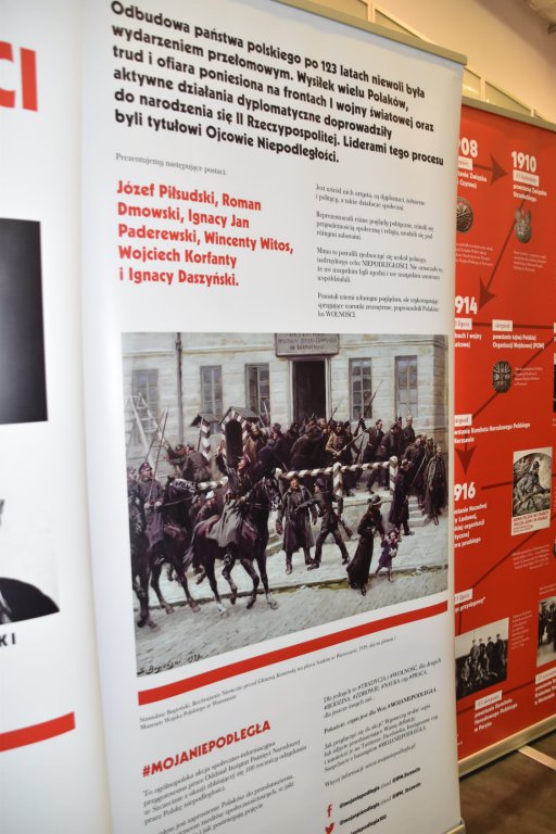 „Ojcowie Niepodległości” – patriotyczna wystawa w bibliotece w Kadzidle [19.11.2020] - zdjęcie #3 - eOstroleka.pl