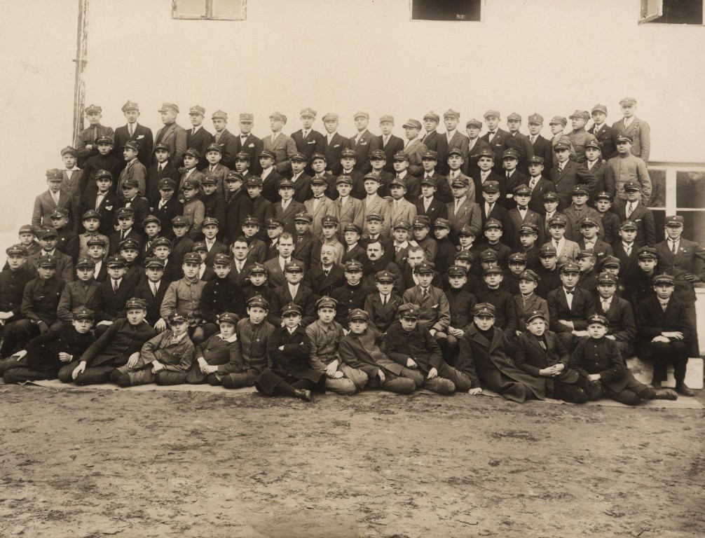 Szkoła Rzemieślniczo-Przemysłowa w Ostrołęce [1932 rok] - zdjęcie #1 - eOstroleka.pl