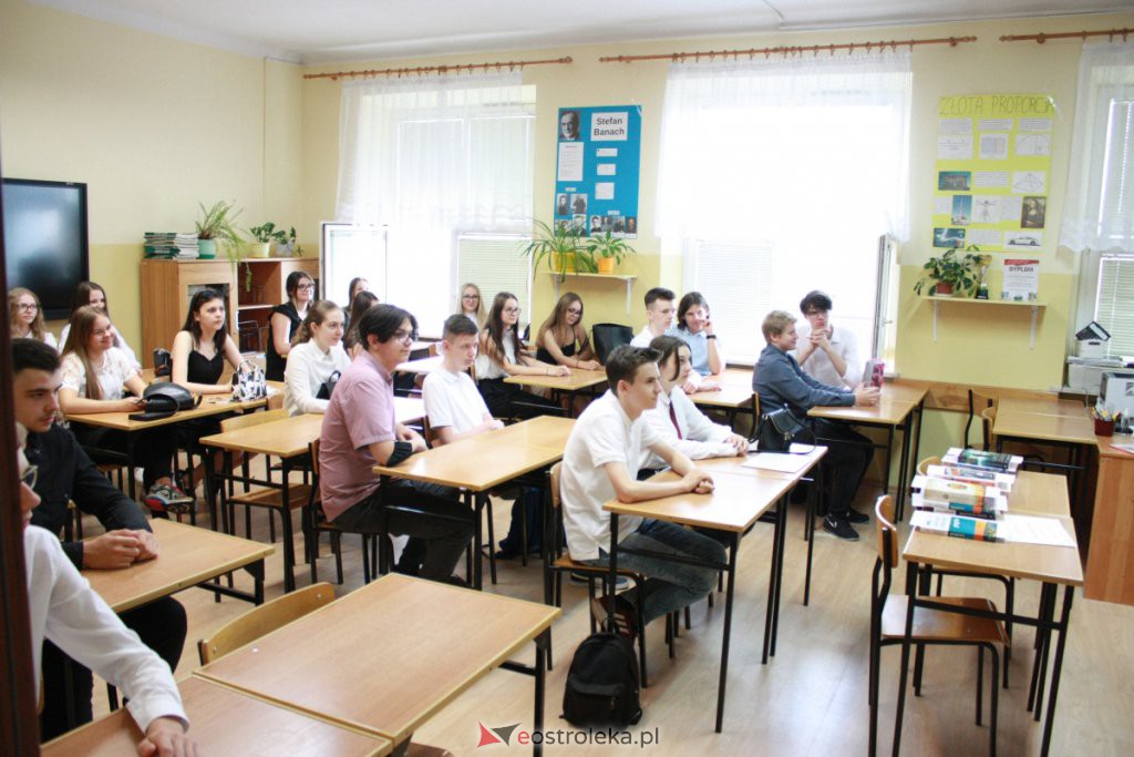 Zakończenie roku szkolnego w tzw. „małym ogólniaku” [25.06.2021] - zdjęcie #3 - eOstroleka.pl
