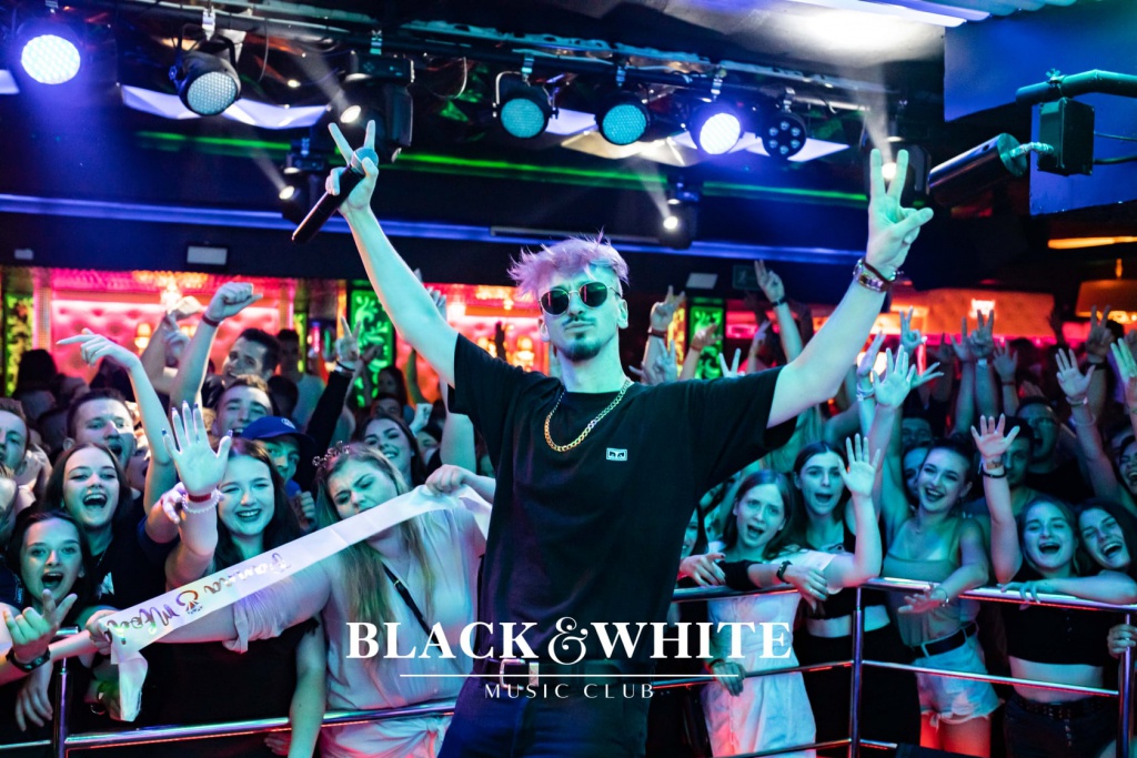 DJ SWAG w Clubie Black&White [09.07.2021] - zdjęcie #7 - eOstroleka.pl
