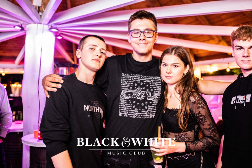 Wac Toja w Clubie Black&White [06.08.2021] - zdjęcie #20 - eOstroleka.pl