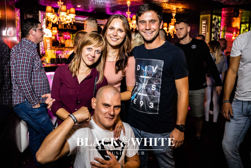 Miły Pan w Clubie Black&White [03.09.2021] - zdjęcie #2 - eOstroleka.pl