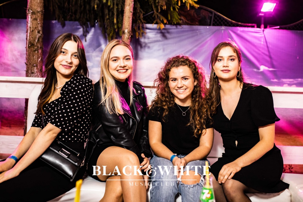 Czarne party w Clubie Black&White [11.09.2021] - zdjęcie #12 - eOstroleka.pl