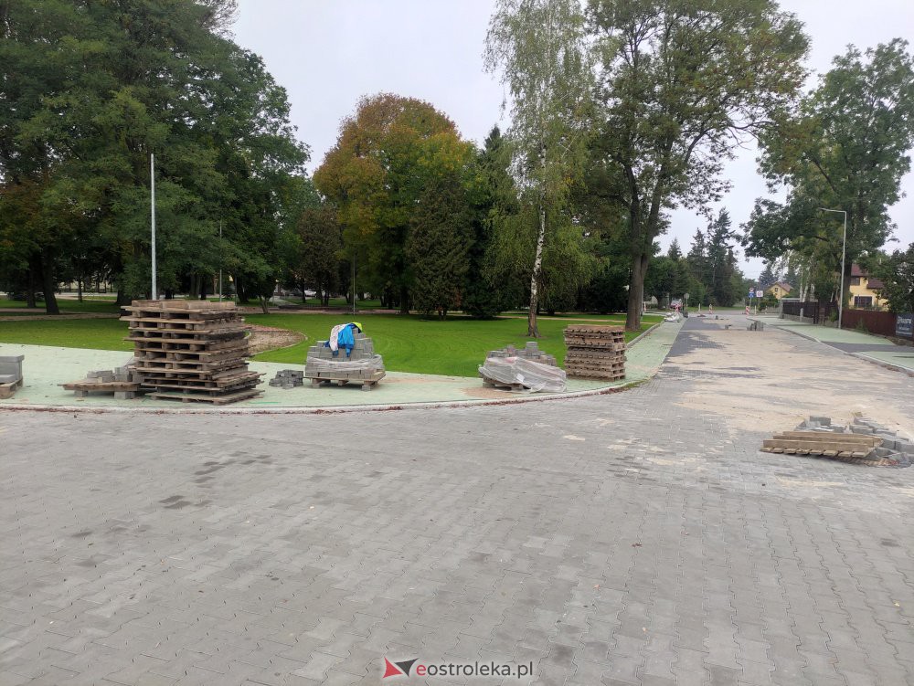 Zaglądamy na teren budowy Multicentrum na osiedlu Stacja [23.09.2021] - zdjęcie #16 - eOstroleka.pl