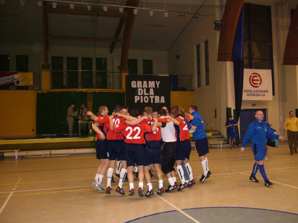Turniej Gramy dla Piotra - 2005 r.  - zdjęcie #27 - eOstroleka.pl