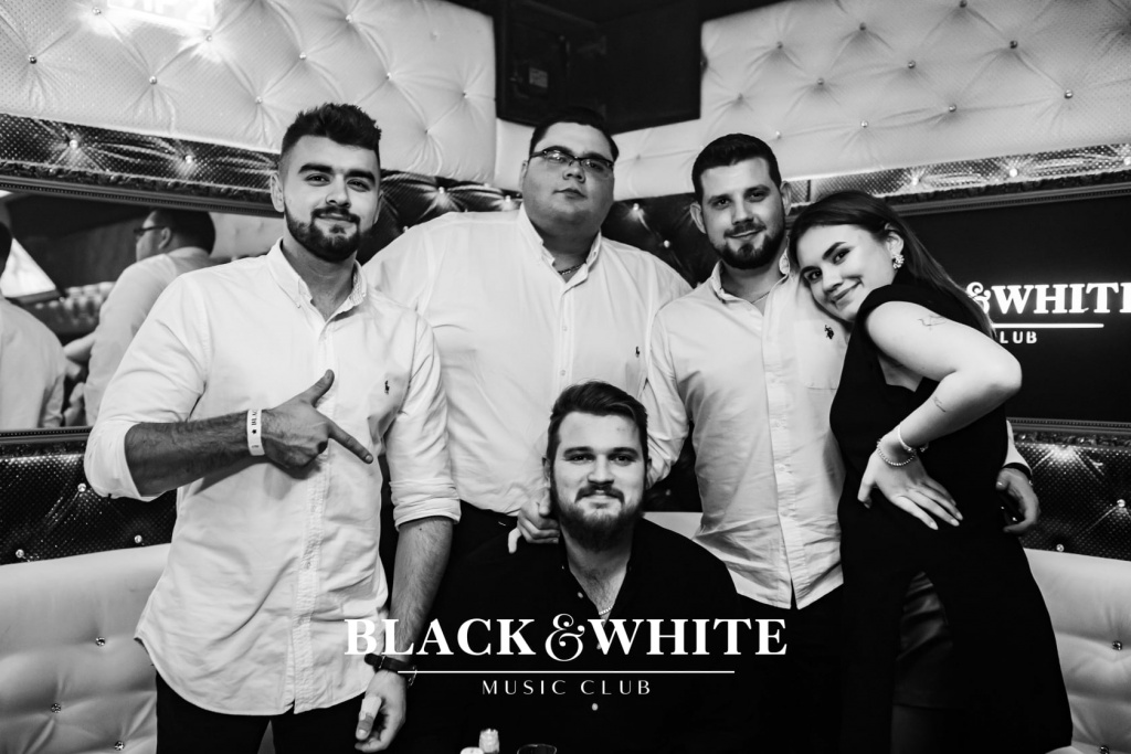 Łobuzy na trzecie urodziny Clubu Black&White [22.10.2021] - zdjęcie #37 - eOstroleka.pl