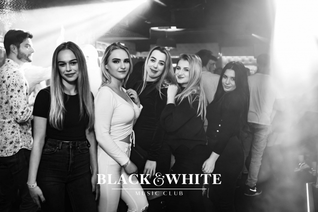 Topky w Clubie Black&White [05.11.2021] - zdjęcie #17 - eOstroleka.pl