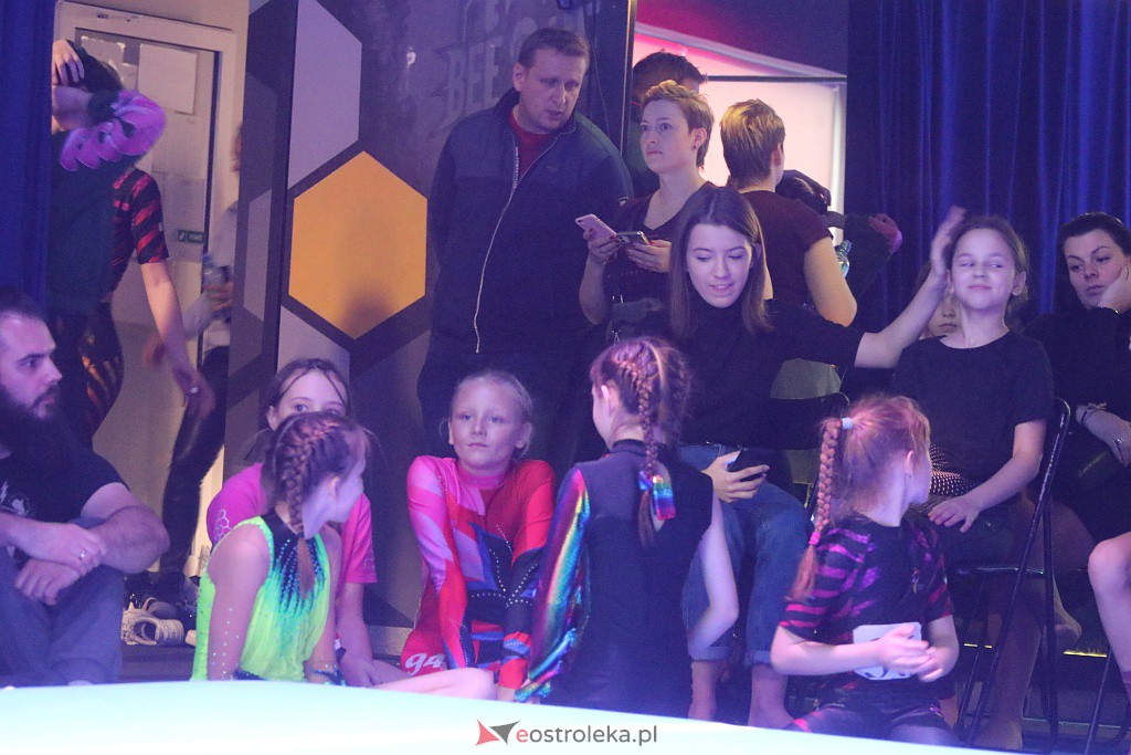 Krajowy Turniej Gimnastyki w Bee Hero [21.11.2021] - zdjęcie #14 - eOstroleka.pl