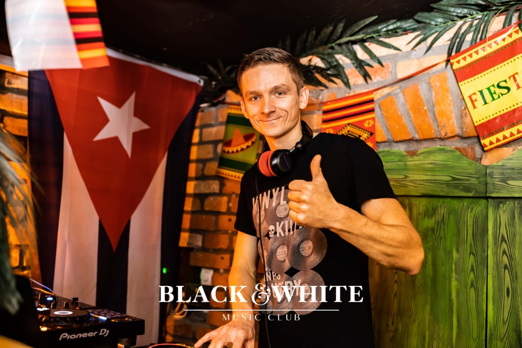 Kubańczyk w Clubie Black&White [19.11.2021] - zdjęcie #37 - eOstroleka.pl