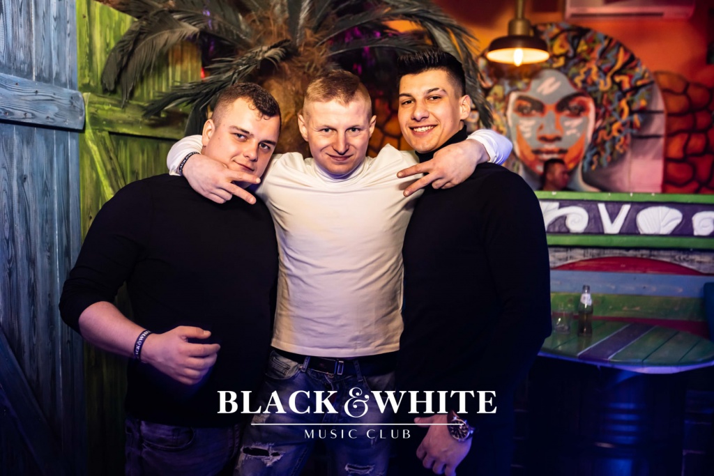Gorące trzydziestki w Clubie Black&White [20.11.2021] - zdjęcie #3 - eOstroleka.pl