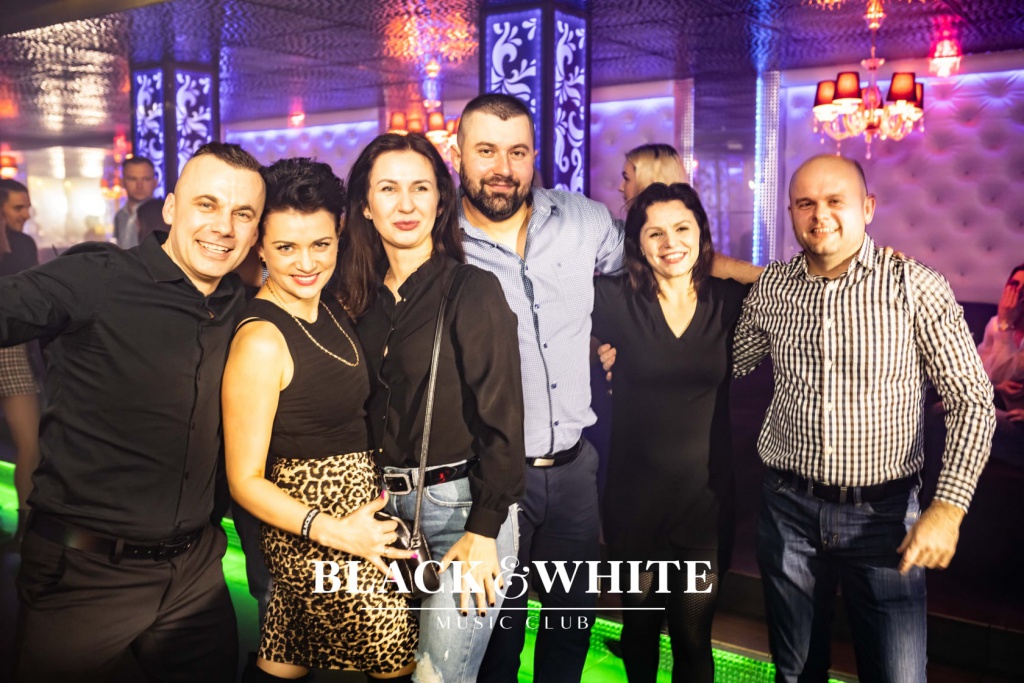 Gorące trzydziestki w Clubie Black&White [20.11.2021] - zdjęcie #9 - eOstroleka.pl