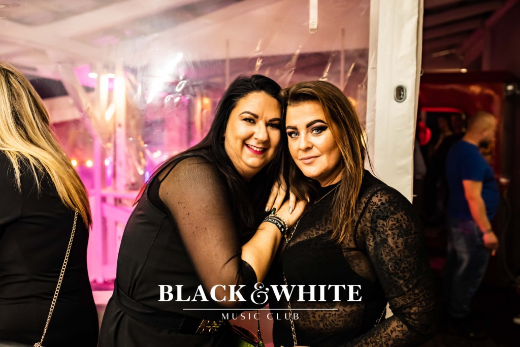 Gorące trzydziestki w Clubie Black&White [20.11.2021] - zdjęcie #34 - eOstroleka.pl