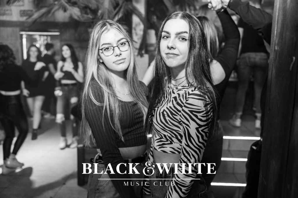 Rozpoczęcie ferii w Clubie Black&White [28.02.2022] - zdjęcie #17 - eOstroleka.pl