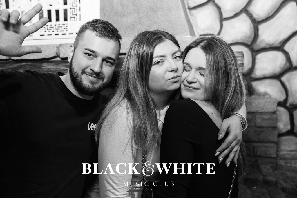 Rozpoczęcie ferii w Clubie Black&White [28.02.2022] - zdjęcie #24 - eOstroleka.pl