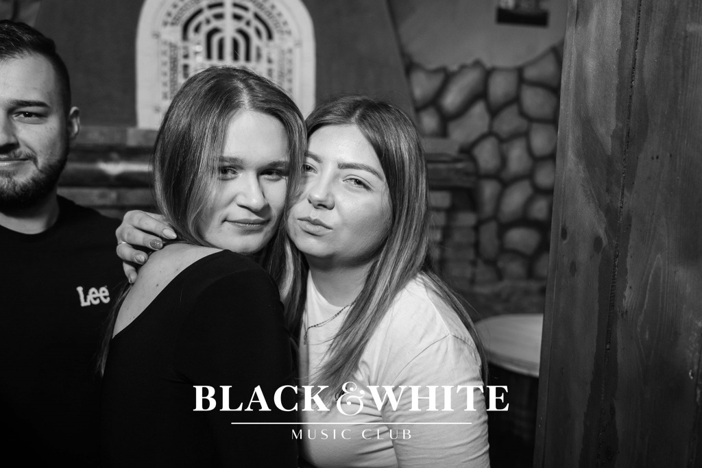 Rozpoczęcie ferii w Clubie Black&White [28.02.2022] - zdjęcie #34 - eOstroleka.pl