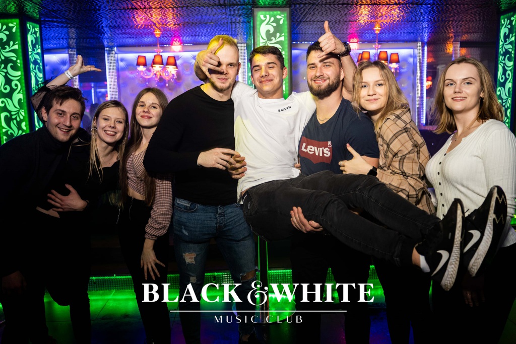 Kolejne weekendowe spotkanie w Clubie Black&White [29.01.2022] - zdjęcie #7 - eOstroleka.pl