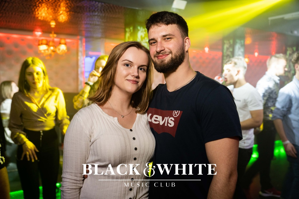Kolejne weekendowe spotkanie w Clubie Black&White [29.01.2022] - zdjęcie #18 - eOstroleka.pl