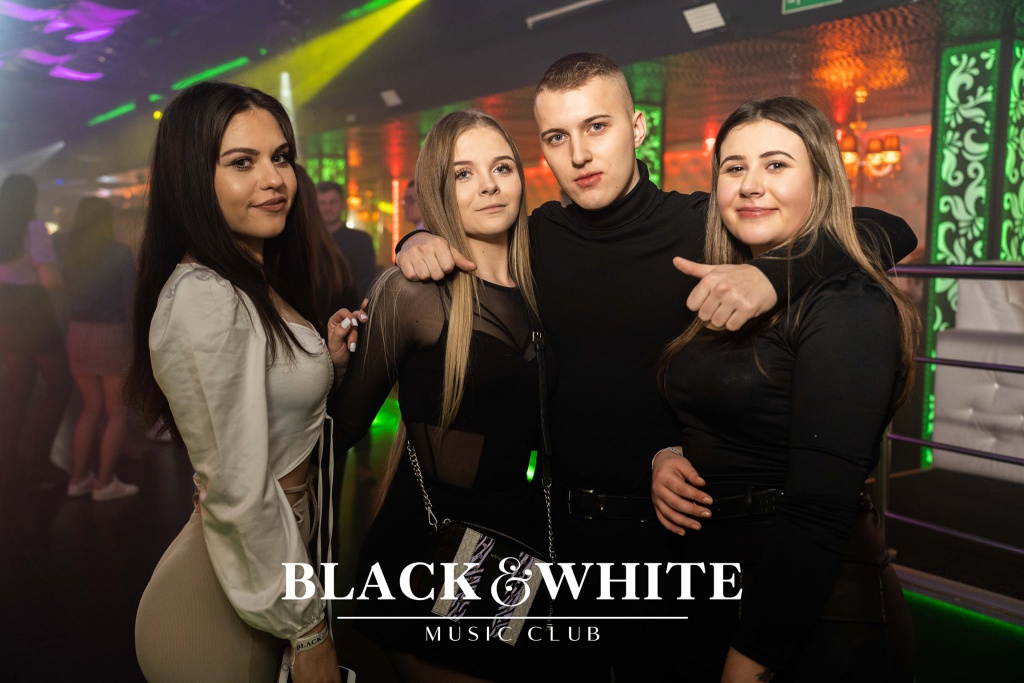 Kolejne weekendowe spotkanie w Clubie Black&White [29.01.2022] - zdjęcie #29 - eOstroleka.pl