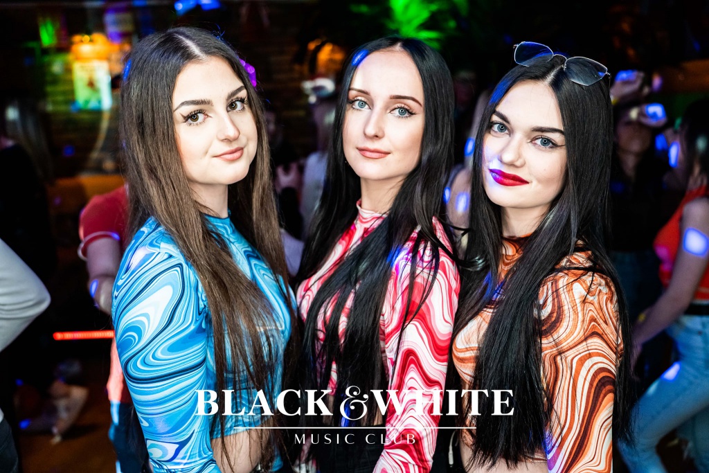 Seksmisja w Clubie Black&White [06.04.2022] - zdjęcie #34 - eOstroleka.pl