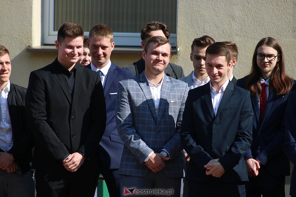 Zakończenie roku szkolnego maturzystów z ZSZ nr 1 [29.04.2022] - zdjęcie #39 - eOstroleka.pl