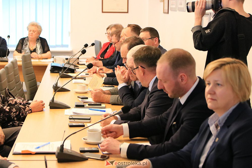 XLVIII sesji Rady Powiatu w Ostrołęce [25.05.2022] - zdjęcie #29 - eOstroleka.pl