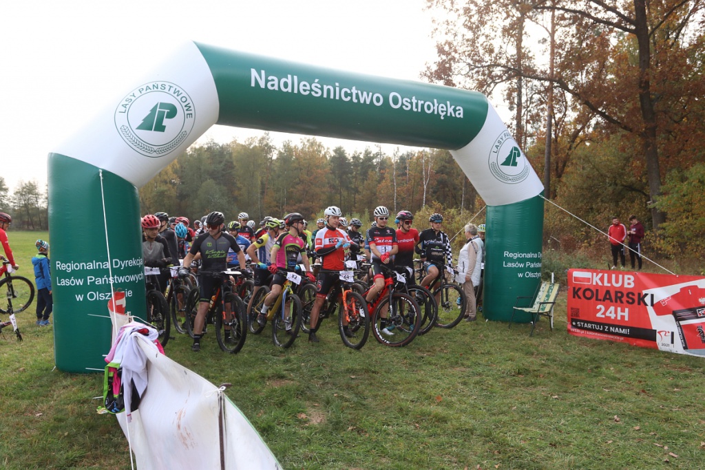 2. Wyścig Jesieni w Czarnowcu [16.10.2022] - zdjęcie #39 - eOstroleka.pl