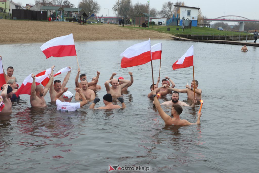 Morsowanie z flagą [11.11.2022] - zdjęcie #16 - eOstroleka.pl