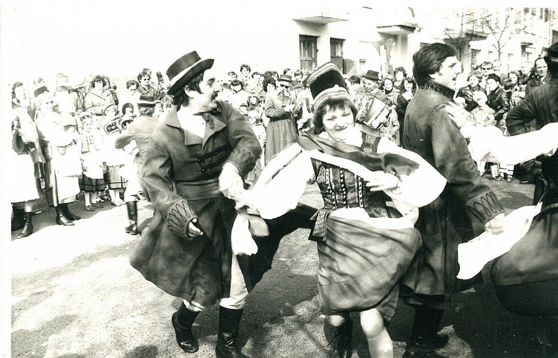 Zespół Pieśni i Tańca Kurpie, lata 60-te XX wieku - zdjęcie #3 - eOstroleka.pl
