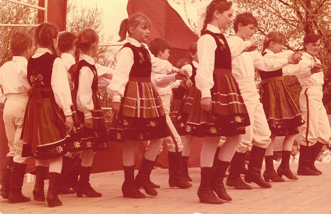 Zespół Pieśni i Tańca Kurpie, lata 60-te XX wieku - zdjęcie #8 - eOstroleka.pl