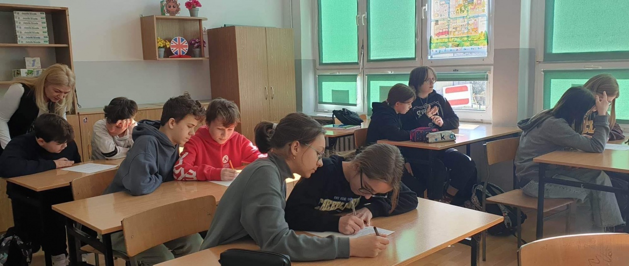 „Trzymaj Formę” w Szkole Podstawowej nr 2  - zdjęcie #10 - eOstroleka.pl