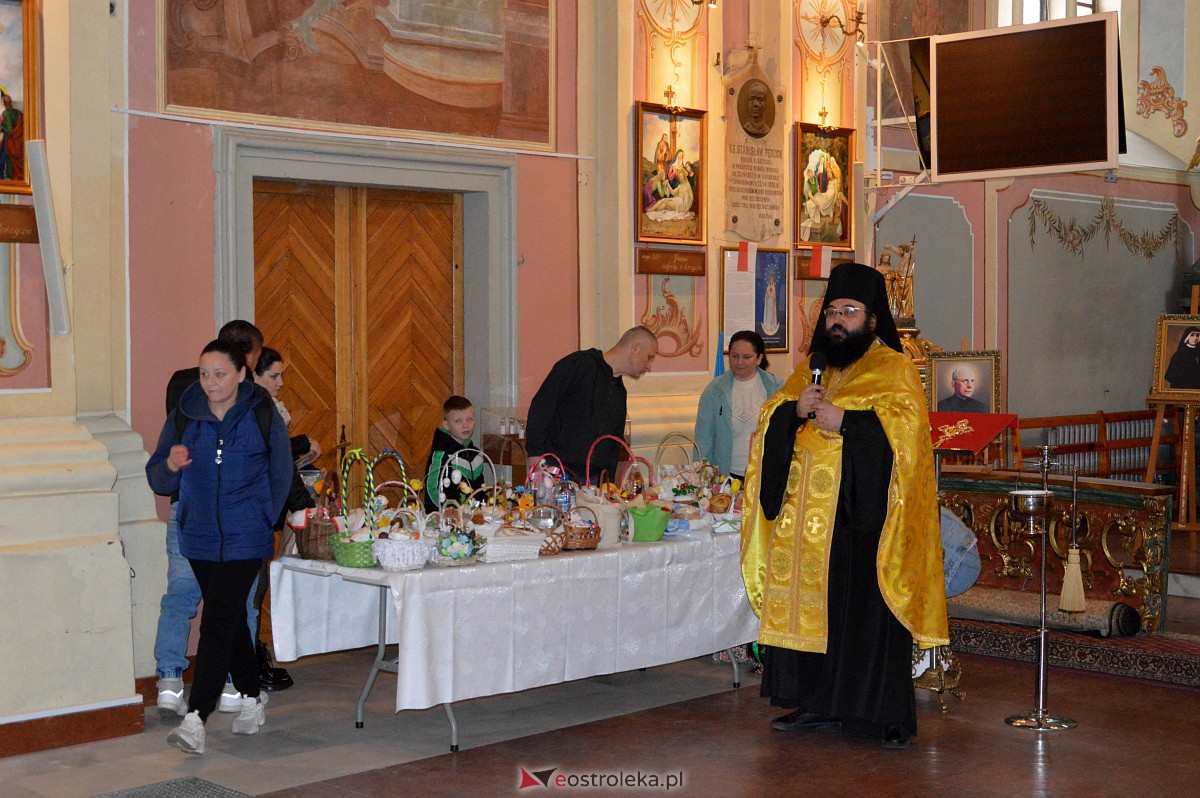 Prawosławne święcenie pokarmów w Klasztorze [15.04.2023] - zdjęcie #8 - eOstroleka.pl