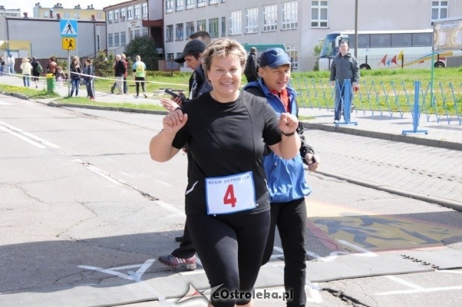 XVII Międzynarodowy Półmaraton Kurpiowski (08.05.2011) - zdjęcie #6 - eOstroleka.pl