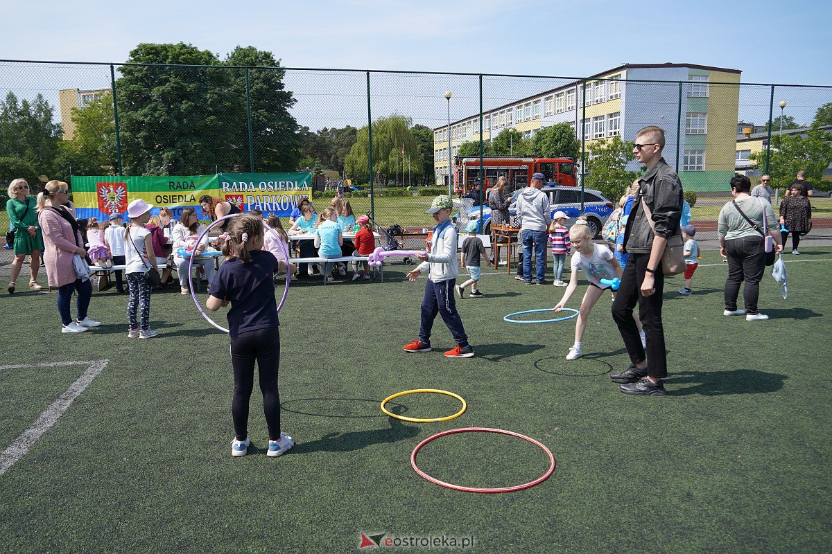 Festyn sportowo-rekreacyjny w Szkole Podstawowej nr 2 w Ostrołęce [28.05.2023] - zdjęcie #7 - eOstroleka.pl