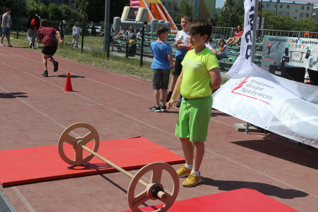 Wielobój atletyczny na dzień dziecka [01.06.2023] - zdjęcie #5 - eOstroleka.pl
