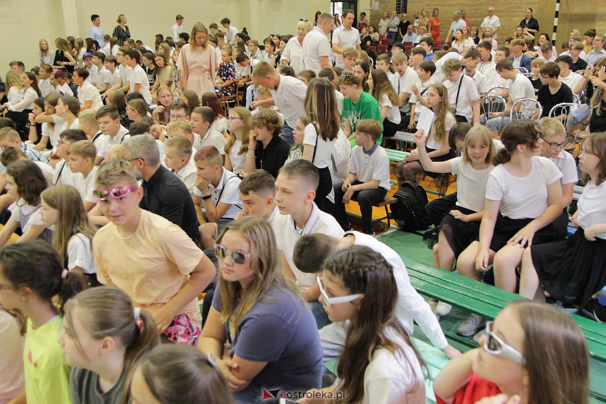 Zakończenie roku szkolnego w Ostrołęce [22.06.2023] - zdjęcie #2 - eOstroleka.pl